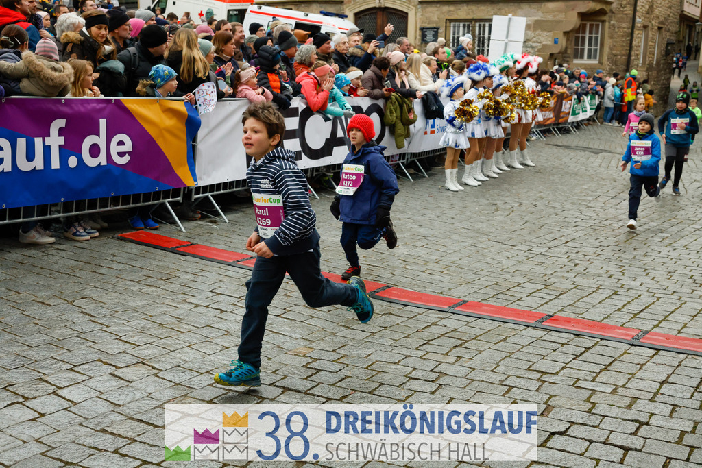 400m AOK Junior Cup | 3 Koenigslauf 2024 400m AOK Junior Cup - Realisiert mit Pictrs.com