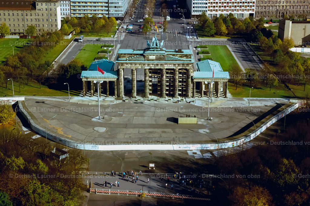 9000149 | Brandenburger Tor, Berlin 1982