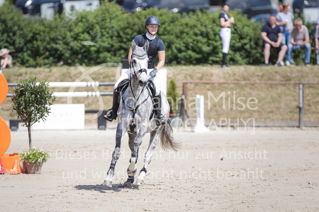 220612_LüPfSpTa_Stil-A2-333 | Lützower Pferdesporttage
Stilspringprüfung Kl.A** geschlossen
12.06.2022