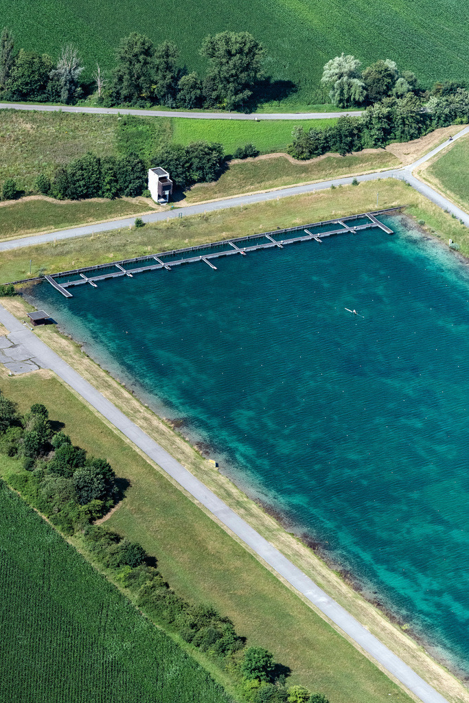 dr__0056692.jpg | OBERSCHLEIßHEIM 13.07.2020 Regattaanlage des Leistungszentrums für Rudern und Kanu (Olympiapark München GmbH) im Stadtteil Feldmoching-Hasenbergl in München im Bundesland Bayern, Deutschland. Weiterführende Informationen bei: Leistungszentrum für Rudern und Kanu. // Regatta facility of the Center for Rowing and Canoeing (Olympiapark Muenchen GmbH) in the district of Feldmoching-Hasenbergl in Munich in the state Bavaria, Germany. Further information at: Leistungszentrum fuer Rudern und Kanu. Foto: Daniel Reiter