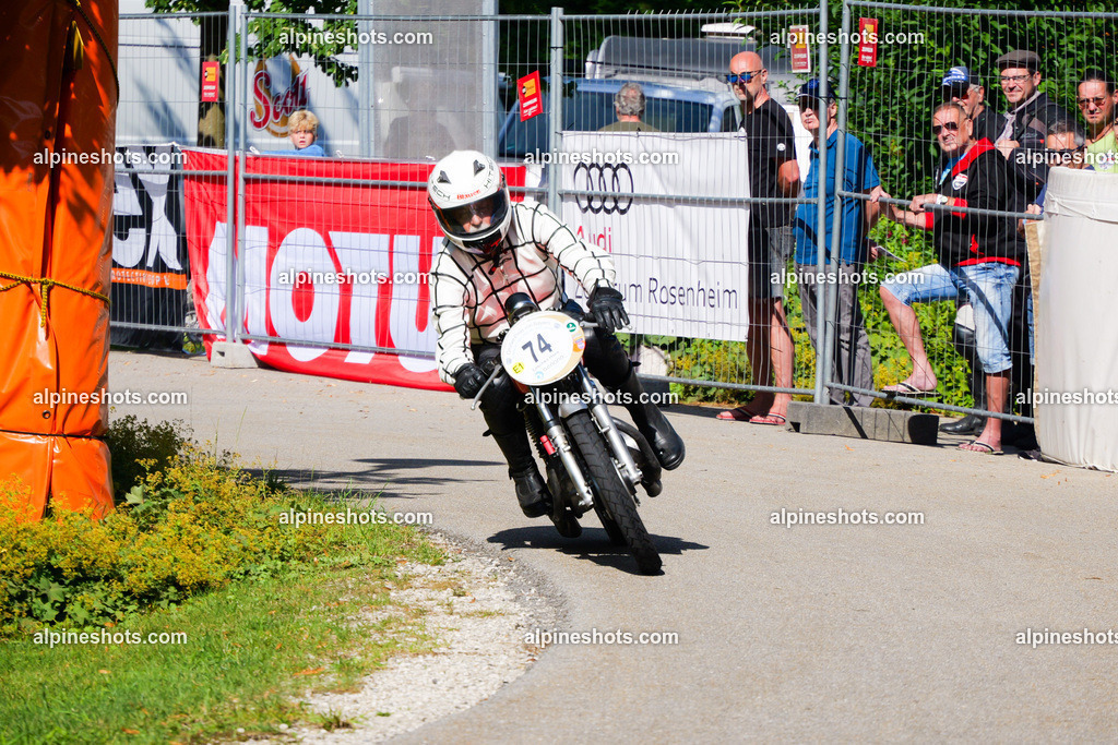 P1025858 | Erleben Sie atemberaubende, hochqualitative Fotos Ihrer Fahrt entlang der malerischen Alpenstraßen. Besuchen Sie alpineshots.com, um professionelle Aufnahmen Ihrer unvergesslichen Reise zu finden und zu kaufen - Realisiert mit Pictrs.com