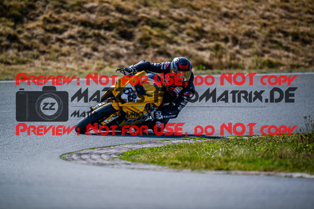 MaZZes_FotoMatrix_220724_4932 | PRO SUPERSTOCK