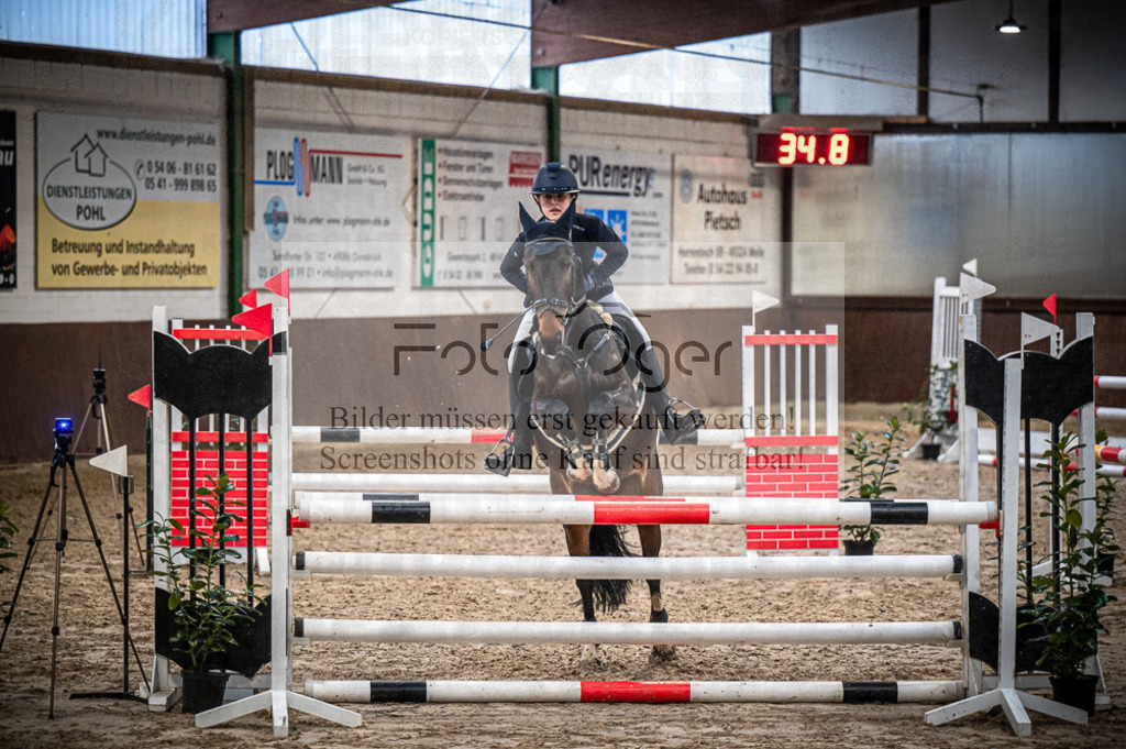 Hallenreittunier Voxtrup 2023 | Entdecke hochwertige Reitturnierfotos von Foto Oger. Professionell, emotional und authentisch – jetzt Lieblingsmomente im Shop bestellen.Deutschlandweite Turnierfotografie. - Realisiert mit Pictrs.com