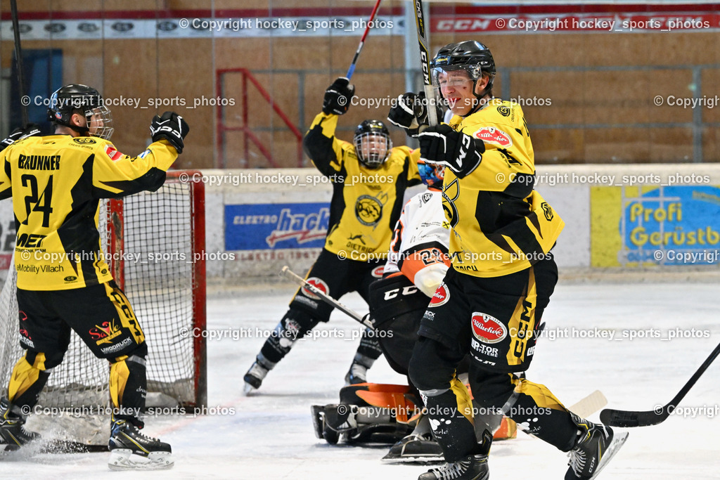 EC Hornets Spittal vs. USC Piraten Velden 18.2.2024 | #24 Brunner Noel EC Hornets Spittal, #88 Zauchner Daniel EC Hornets Spittal, EC Hornets Spittal vs. USC Piraten Velden 18.2.2024, EC Hornets Spittal vs. USC Piraten Velden 18.2.2024 am 18.02.2024 in Spittal an der Drau (Eissportzentrum Spittal), Austria, (Photo by Bernd Stefan)