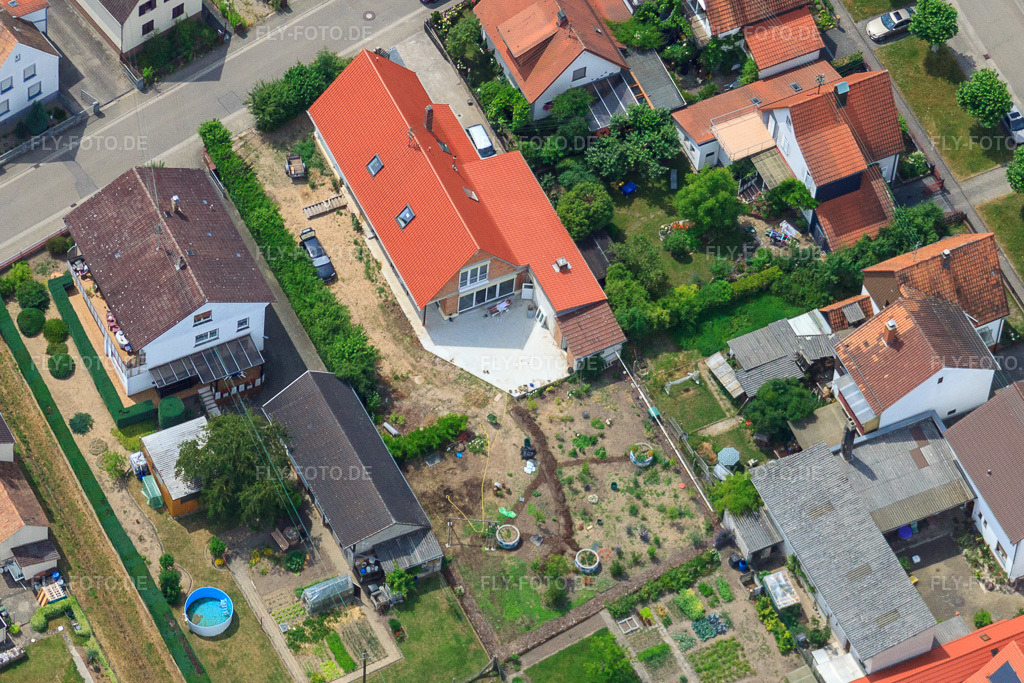 Luftbild: Waldstr in Kandel im Bundesland Rheinland-Pfalz in Deutschland. Foto: IMG_29683.jpg vom 02.07.2010 durch Werner Riehm/FLY-FOTO.de