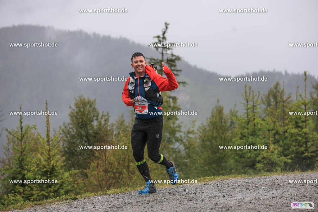 007A2583 | Rund um das Thema Sport-Event-Fotografie & individuelle Teilnehmerfotos. Jeder Teilnehmer wird fotografiert.