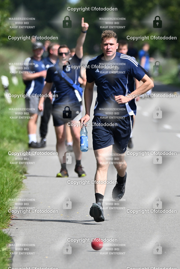 DSC_0916 | Jannes Kleene (rechts) warf mit Niklas Janssen (beide Uttel)