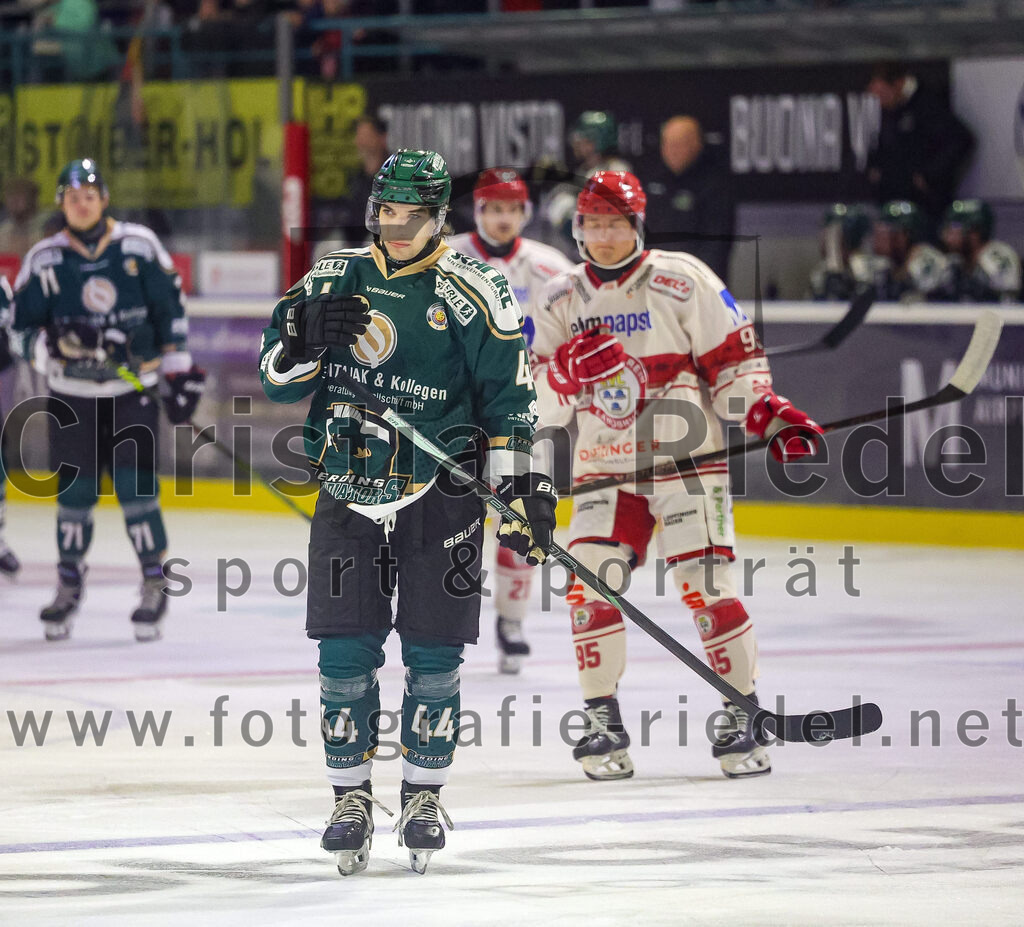 2025-09-12_081_TSV_Erding_gegen_EV_Landshut | Erding, Deutschland, 12.09.2025:Eishockey, Oberliga Süd 2025 / 2026, Testspiel, TSV Erding gegen EV Landshut, Endergebnis: 4:6Paul Wallek (Erding Gladiators, #44)Foto: Christian Riedel / fotografie-riedel.net