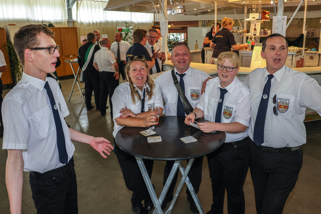 top-top.de 240629-046 | Foto, Video, Fotografie, Videografie, Fotobox, DJ, Discjockey, Musik, Musikbox, Veranstaltung, Photobooth, Amazon, Ebay, Buchtipp, Bestseller, Autor, Verlag, Buch, Wesel, Hamminkeln, NRW, Dinslaken, Rees, Drohne, Hochzeit, Party, Fotobox, Wesel, Fotograf