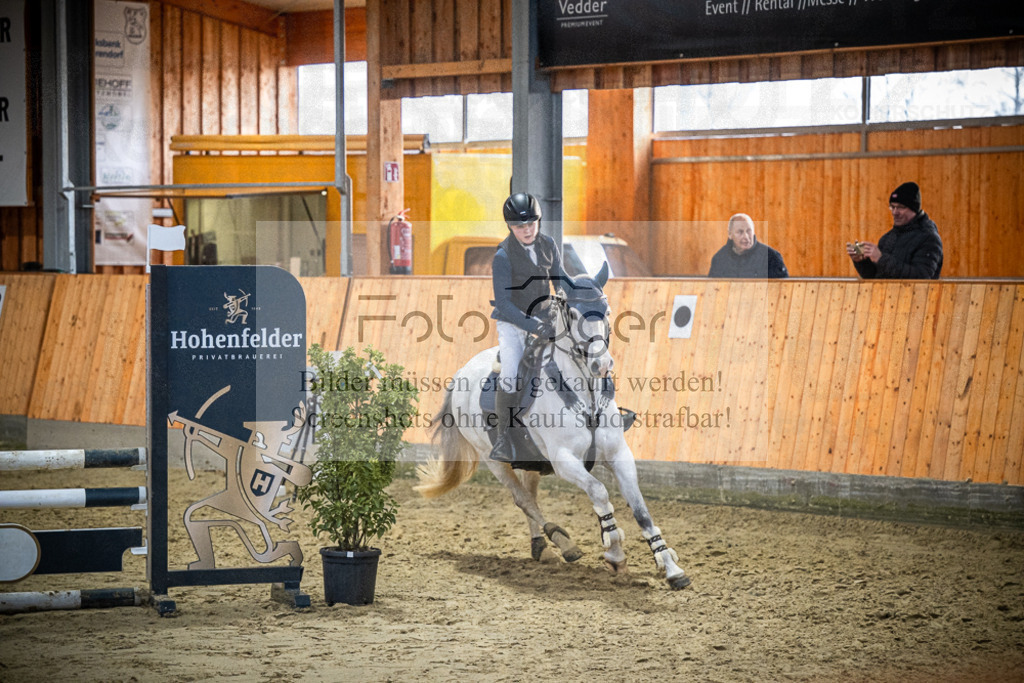 DOS_1555 | Entdecke hochwertige Reitturnierfotos von Foto Oger. Professionell, emotional und authentisch – jetzt Lieblingsmomente im Shop bestellen.Deutschlandweite Turnierfotografie. - Realisiert mit Pictrs.com