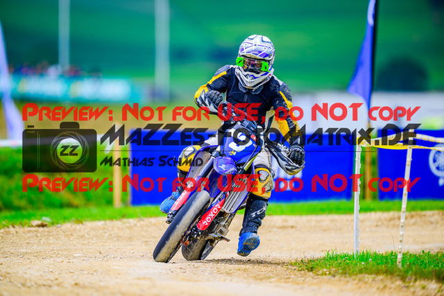 MaZZes_FotoMatrix_240609_6007705_6295 | YOUNGSTER