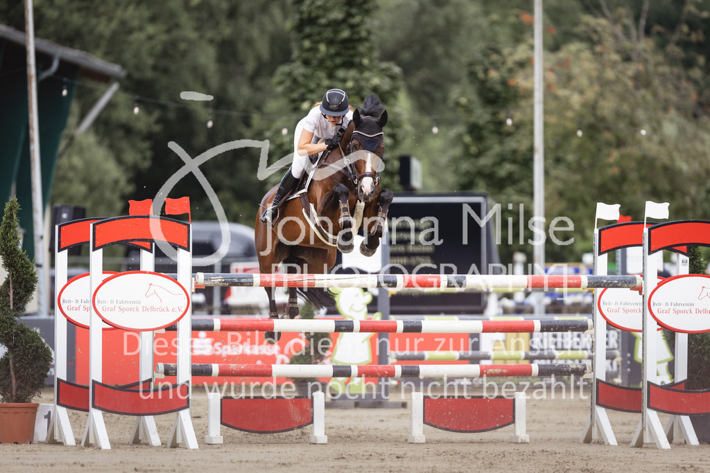 230824_Delbrueck_AmateurM2-222 | Deine schönsten Turniermomente als professionelle Fotos! Entdecke hochwertige Pferdesport-Fotografie im Online-Shop. Jetzt Fotos finden & bestellen!