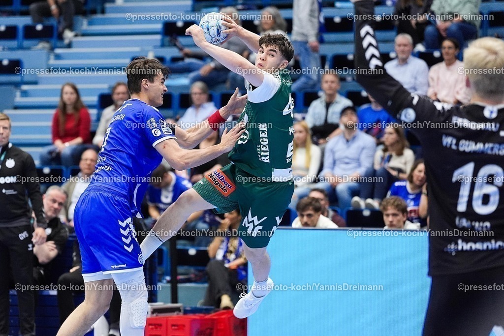 xYDR28052501045 | 28.05.2025, xydrx, Handball, 1.HBL, VFL Gummersbach - FRISCH AUF! Goeppingen, Schwalbe-Arena: Julian Koester (VFL Gummersbach #7) im Zweikampf gegen Elias Newel (FRISCH AUF! Goeppingen #40)