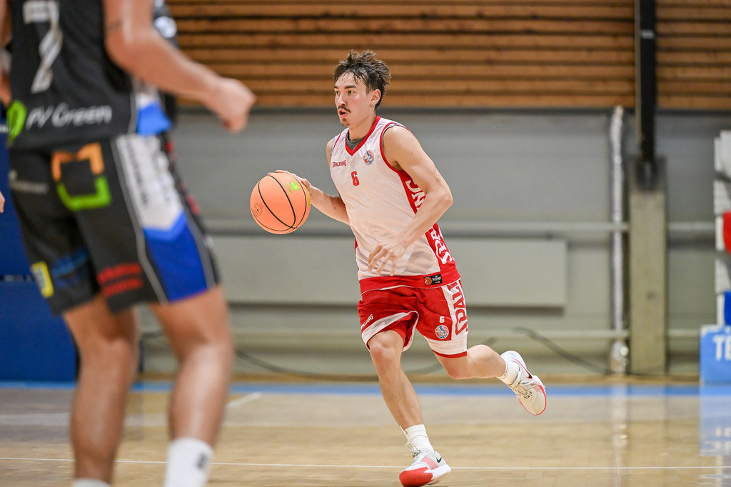 rsk_072 | Fotos von Basketballspielen aus dem Raum NRW fotografiert von Gero Mueller-Laschet und Daniel Schaefer - Realisiert mit Pictrs.com