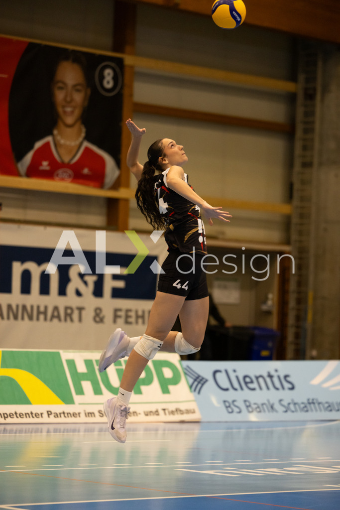 Volleyball I Frauen I Saison 2025-2026 I CEV Volleyball Challenge Cup 2026 | Women I 16th Finals I VC Kanti Schaffhausen - TJ Ostrava I 03.12.2025 | TJ Ostrava - 44 Simona Hublová (CZ) – Diagonalangriff - Realisiert mit Pictrs.com