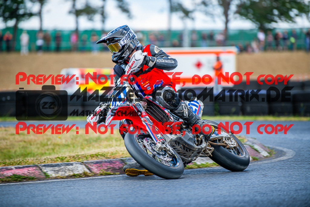 MaZZes_FotoMatrix_220528_4714 | Fotograf Mathias Schmid
Sportfotograf,
Eventfotograf,
Hochzeitsfotograf,
Portraitfotograf