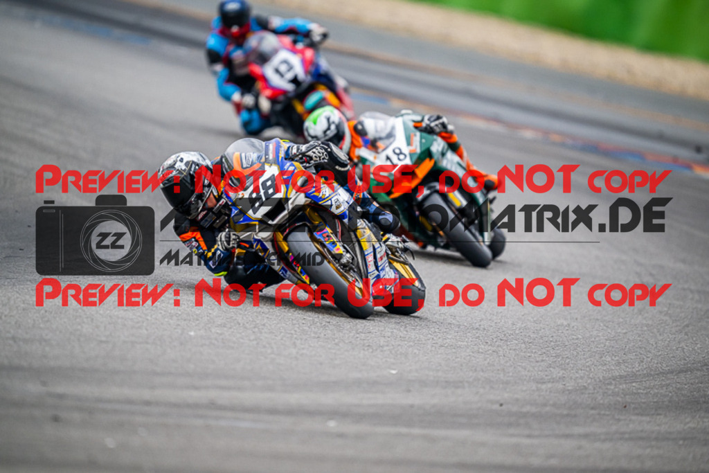 MaZZes_FotoMatrix_220925_0686 | PRO SUPERSTOCK