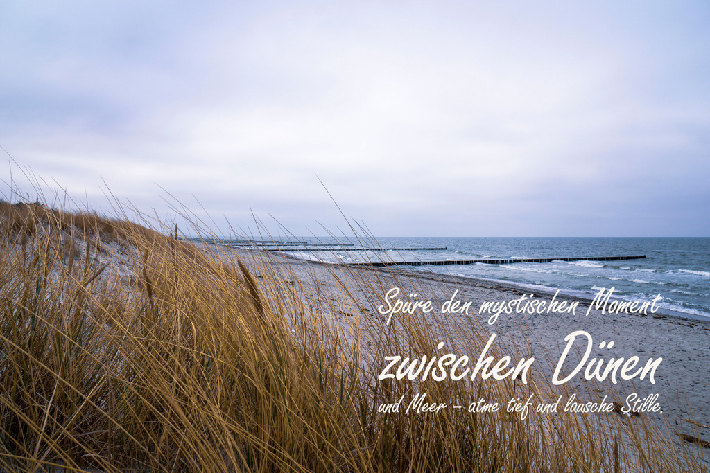 Meer Kalender 2026 - Ostseemotiv mit Text | Gestalten Sie Ihr Zuhause mit einzigartigen Bildern von Ostsee u. Nordsee – als Leinwandbild, Acryl, Alu-Dibond oder FineArt Hahnemühle, individuell anpassbar.