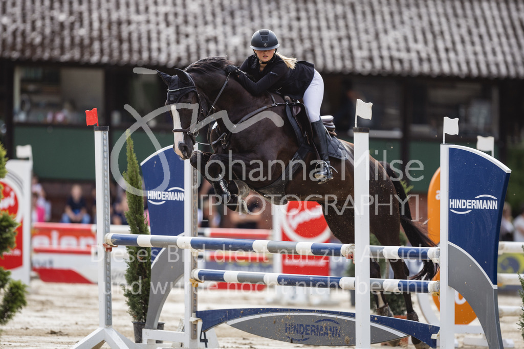 230827_Delbrueck_A-Spr2-806 | Deine schönsten Turniermomente als professionelle Fotos! Entdecke hochwertige Pferdesport-Fotografie im Online-Shop. Jetzt Fotos finden & bestellen!