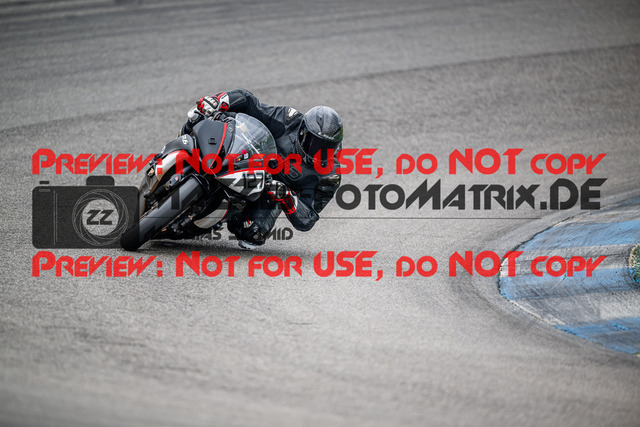 MaZZes_FotoMatrix_240702_6007705_0644 | WEISS