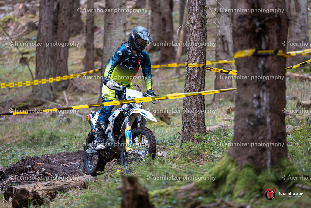 fuernholzer_251026-C2-219 | Fotografische Impressionen von der Red Stag Enduro Extreme by fuernholzer-photography.com. Endurosport in Österreich fotografisch festgehalten von fuernholzer. Auftragsfotografie für Private, Gewerbefotos und Industriefotografie. Eventfotografie, Sportfotografie und Motorsportfotografie. Anbieter von Fotoworkshops, Fototraining, fotografischen Vorträgen und Fotoseminaren.
