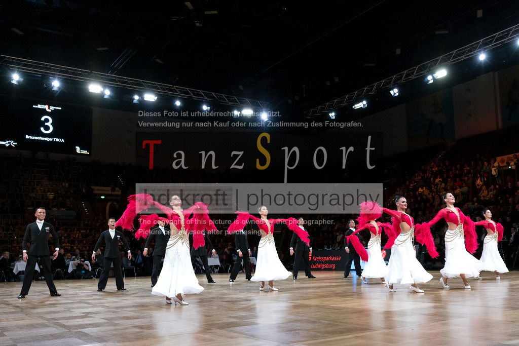 20241109_DM-Formationen_5315 | Tanzsportbilder, Standardtanz, Lateintanz, WDSF, DTV, LTVB, dancecomp, goc, hessen tanzt, blaues band der spree, walzer, tango, wiener walzer, slowfox, quickstepp, samba, rumba, cha-cha-cha, paso doble. jive, hd-kroft photography, turniertanzsport