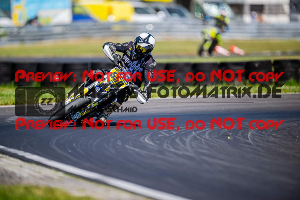 MaZZes_FotoMatrix_220702_2095 | S1