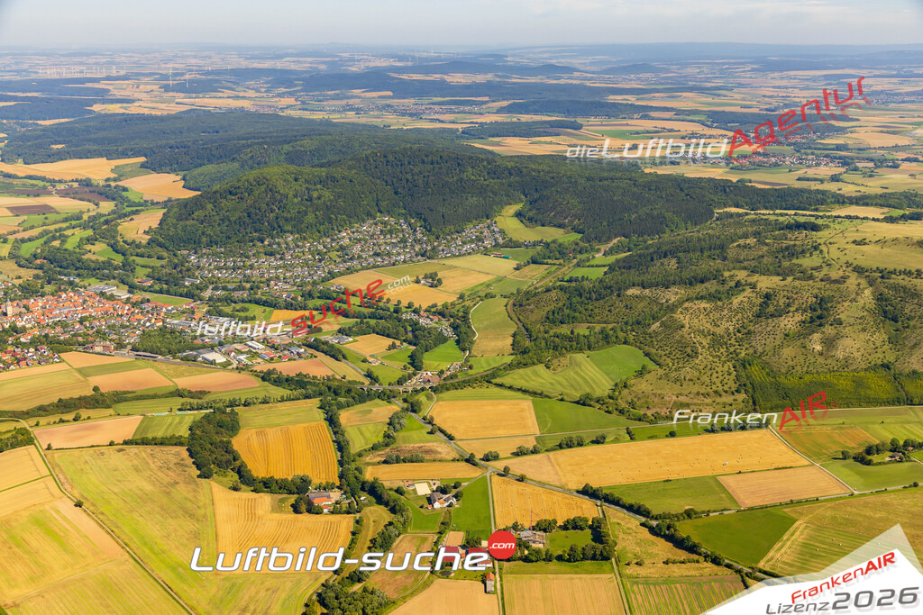 Neue Luftbildaufnahme der Stadt Zierenberg - Das Luftbild wurde 2025 vom UL-Flugzeug heraus erstellt ( keine Drohnenaufnahme ) - Hochauflösende Luftaufnahme - für Wandbilder und großformatige Ausdrucke geeignet. Das besondere Geschenk!Hier alle&nbsp;Infos zur Lizenzierung der LuftaufnahmeWir fliegen auch dieses Jahr wieder in Ihre Region um Luftbilder zu erstellen.- Luftbild anfragen