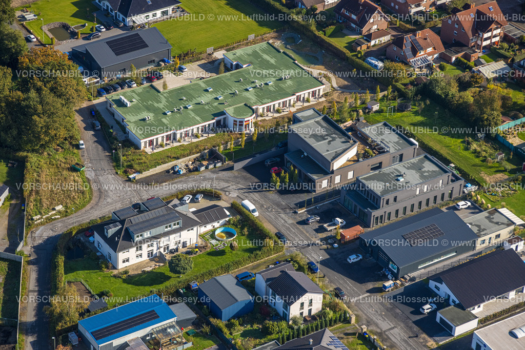 Selm241011383 | Luftbild, Hospiz Zum Regenbogen mit grünem Dach, Gewerbegebiet an der Dieselstraße, Bork, Selm, Münsterland, Nordrhein-Westfalen, Deutschland