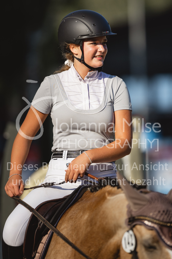 230823_Delbrueck_Stil-A1-137 | Deine schönsten Turniermomente als professionelle Fotos! Entdecke hochwertige Pferdesport-Fotografie im Online-Shop. Jetzt Fotos finden & bestellen!