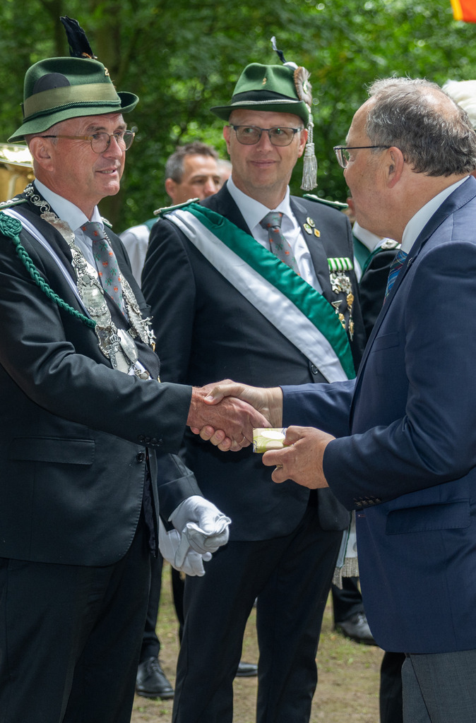 top-top.de-250705-079 | Foto, Video, Fotografie, Videografie, Fotobox, DJ, Discjockey, Musik, Musikbox, Veranstaltung, Photobooth, Amazon, Ebay, Buchtipp, Bestseller, Autor, Verlag, Buch, Wesel, Hamminkeln, NRW, Dinslaken, Rees, Drohne, Hochzeit, Party, Fotobox, Wesel, Fotograf