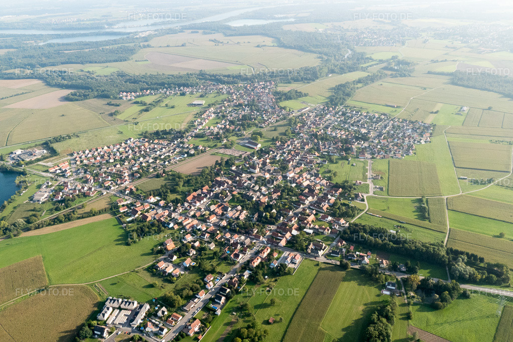 Luftbild: Ortsansicht in Rountzenheim im Bundesland Bas-Rhin in Frankreich. Foto: P1000930.jpg vom 15.09.2014 durch Werner Riehm/FLY-FOTO.de