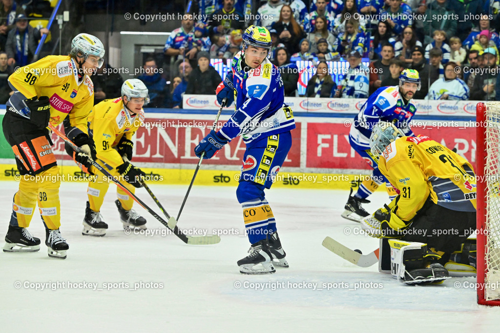 EC IDM WÄRMEPUMPEN VSV vs. Vienna Capitals | #98 Cole Hults Vienna Capitals, #92 Lorenz Lindner Vienna Capitals, #14 Johannes Tschurnig EC VSV, #31 Evan Cowley Vienna Capitals, EC IDM WÄRMEPUMPEN VSV vs. Vienna Capitals, EC IDM WÄRMEPUMPEN VSV vs. Vienna Capitals am 16.11.2025 in Villach (Stadthalle Villach), Austria, (Photo by Bernd Stefan)