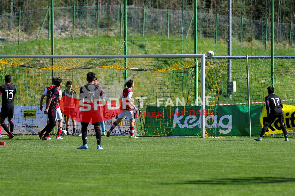 AUSTRIA U15 - MEXICO U15 | Torszene ; AUSTRIA U15 - MEXICO U15 am 29.04.2022 in Arnoldstein
(Sportplatz), AUSTRIA, (Photo by Ernst Krawagner sport-fan.at) - Realisiert mit Pictrs.com