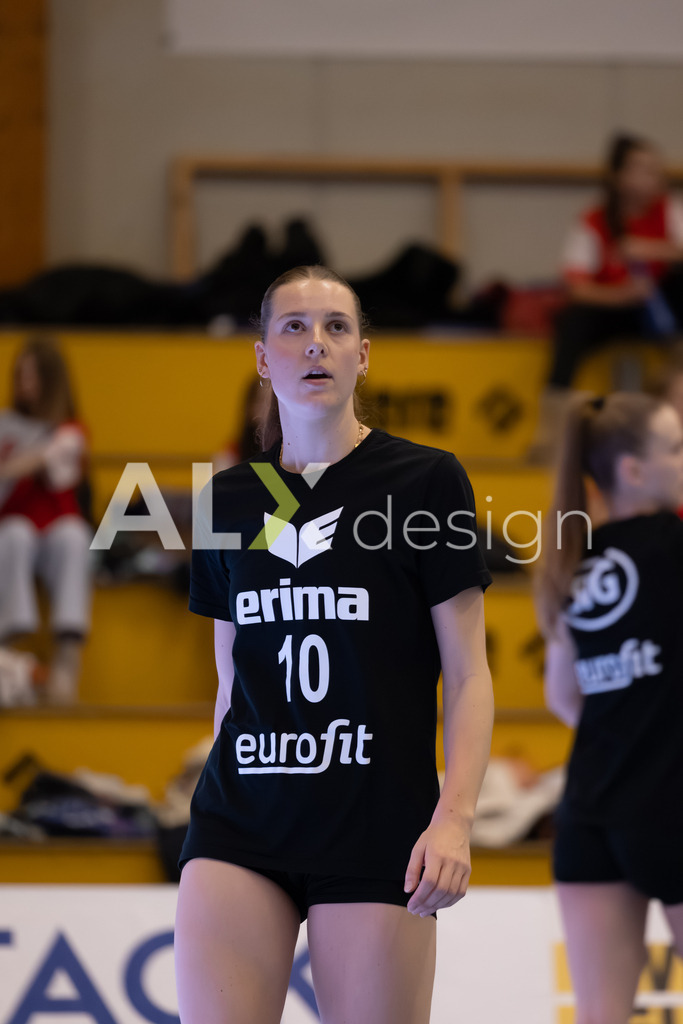 Volleyball I Frauen I Saison 2025-2026 I Volleyball NLA | Women I Round 16 I VC Kanti Schaffhausen - Viteos NUC I 31.01.2026 | 10 Maelle Corbach (CH) (VC Kanti Schaffhausen) – Diagonal - Realisiert mit Pictrs.com
