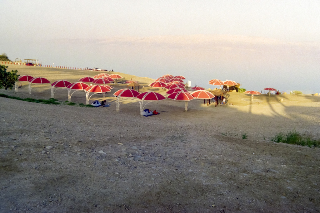 _Orte-fuer-die-Seele_stockfoto_undarstellbar.com_00008 | Online Shop für Christen: Christliche Poster XXL, Plakate, Wandbilder als Leinwand & christliche Postkarten, Kalender, Sticker & Lizenzen zum Download. Die Kunstwerke im christliche Geschenke Shop zeigen die Jahreslosung 2025, Gott, Jesus & mehr.