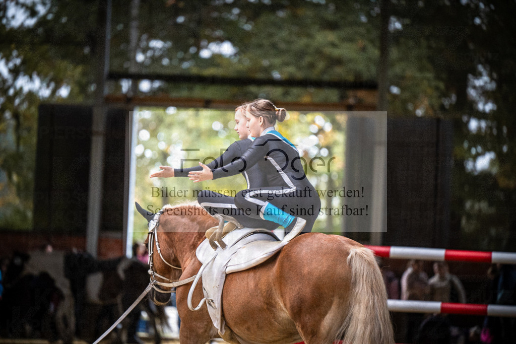 DOS_0337 | Entdecke hochwertige Reitturnierfotos von Foto Oger. Professionell, emotional und authentisch – jetzt Lieblingsmomente im Shop bestellen.Deutschlandweite Turnierfotografie. - Realisiert mit Pictrs.com