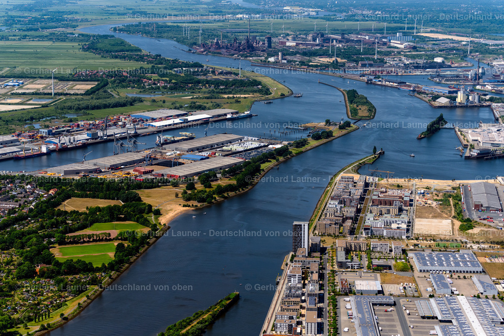 4029284 | Weser bei BREMEN 01.06.2020 Baustelle zum Neubau eines Wohn- und Geschäftshauses am Ludwig-Franzius-Platz in Bremen, Deutschland. // New construction of a residential and commercial building on Ludwig-Franzius-Platz in Bremen, Germany. Foto: Gerhard Launer