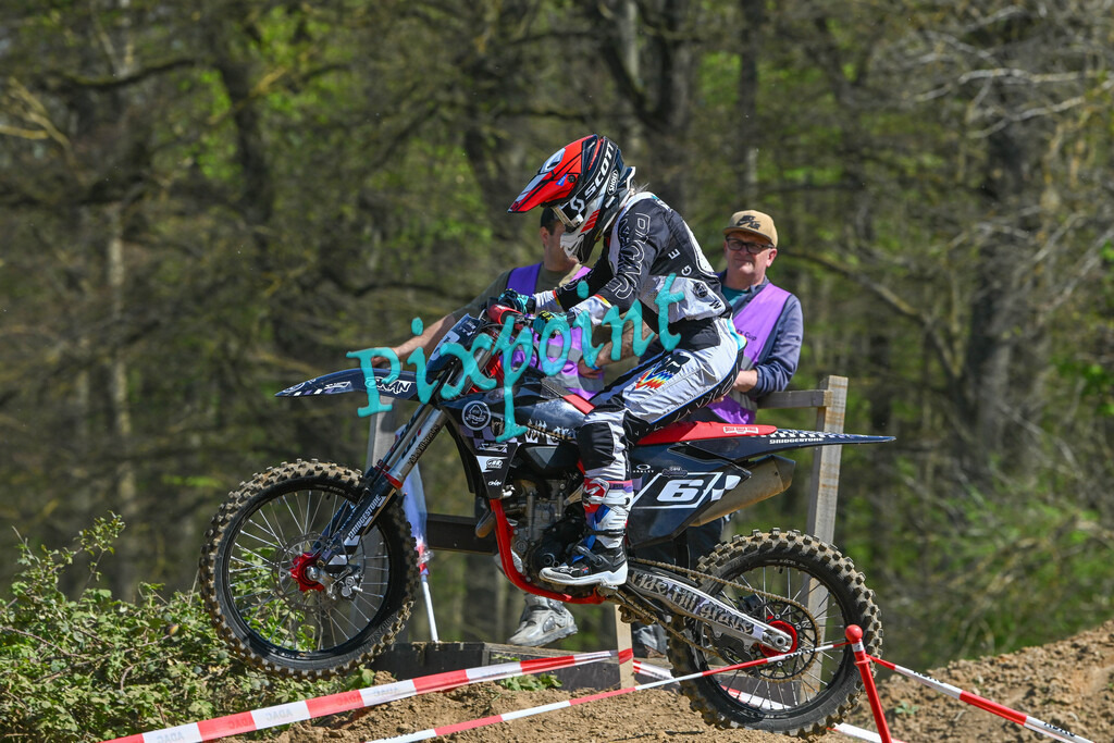 MX Cup Langöns Damen und Senioren -23 | pixpoint - Realisiert mit Pictrs.com
