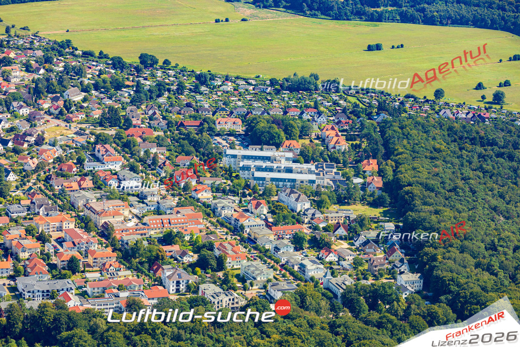 Luftbild der Stadt Graal-Müritz - Die Luftaufnahme wurde 2025 vom UL-Flugzeug heraus erstellt ( keine Drohne ) - Hochauflösende Luftaufnahme - für professionelle Ausdrucke geeignet. Die Geschenkidee !Hier alle&nbsp;Infos zur Lizenzierung der LuftaufnahmeWir fliegen auch dieses Jahr wieder in Ihre Region um Luftbilder zu erstellen.- Luftbild anfragen