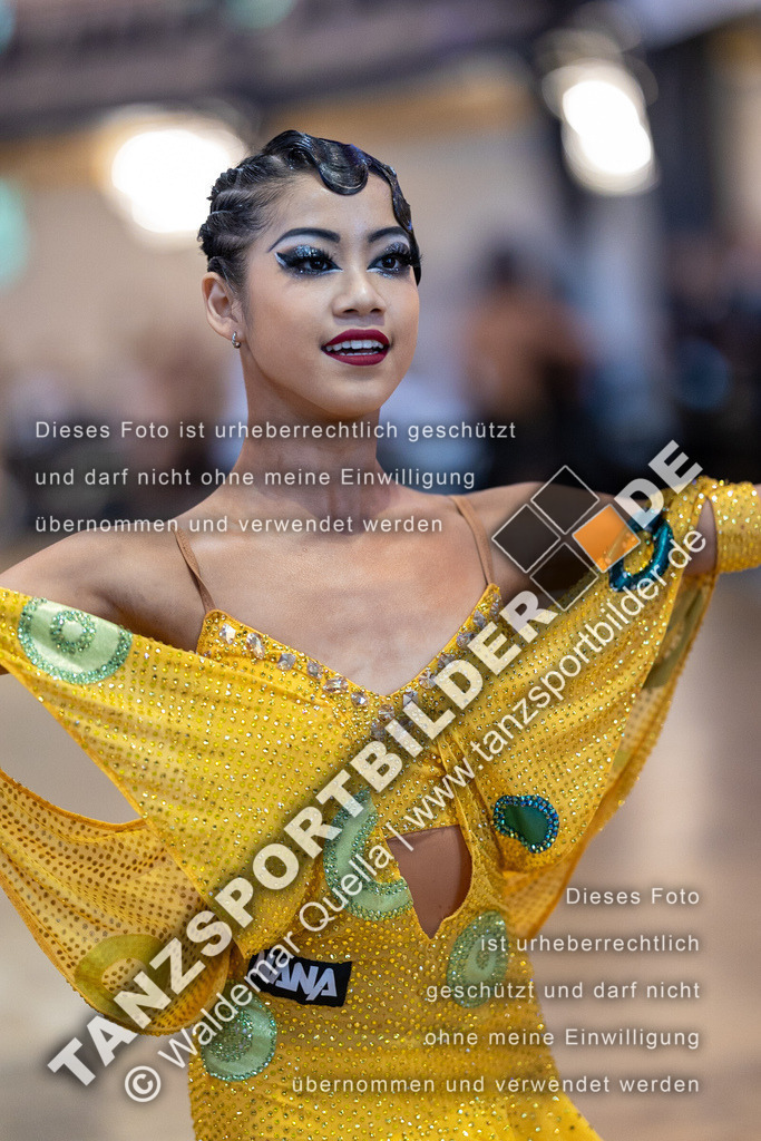 20230812-00271 | Hier finden Sie Tanz Bilder vom Latein und Standard Formationen tanzen. Sportbilder vom Tanzsport. Schöne Fotos und von Weltmeisterschaft, Europameisterschaft, Bundesliga, Regionalliga, Oberliga und Landesliga sowie von GOC Stuttgart, DanceComp, WM Bremen