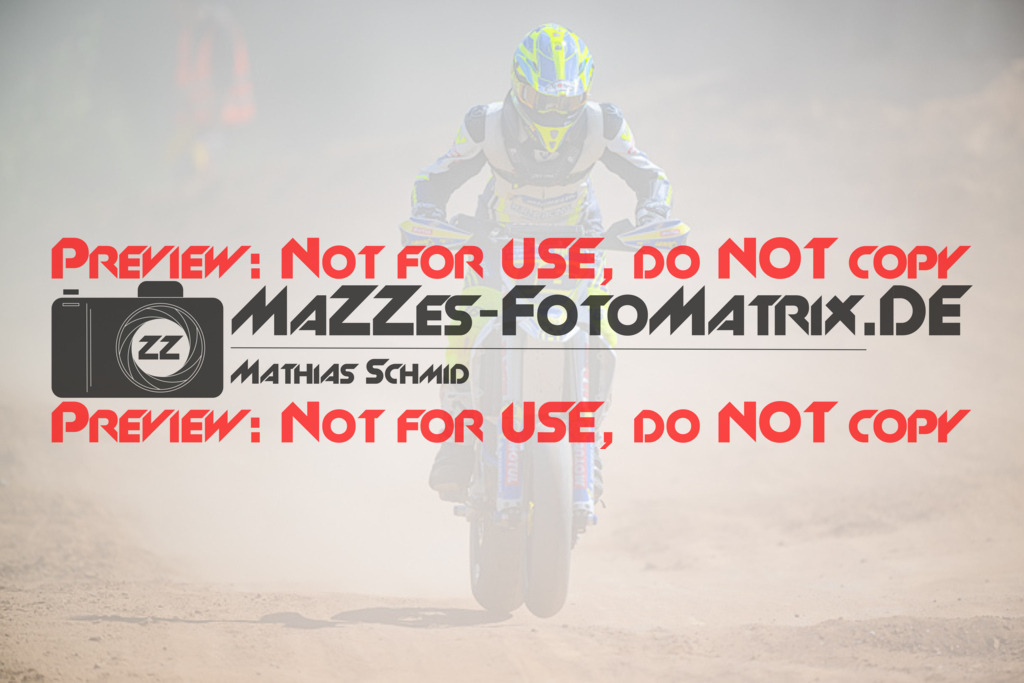 MaZZes_FotoMatrix_220529_0002 | Fotograf Mathias Schmid
Sportfotograf,
Eventfotograf,
Hochzeitsfotograf,
Portraitfotograf