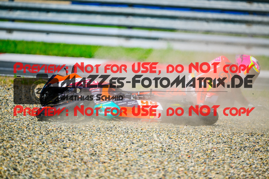 MaZZes_FotoMatrix_240601_6007705_1618 | SSP300