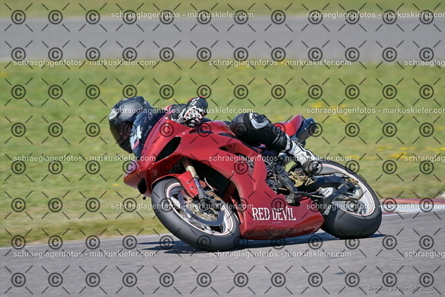 26BT01-1397 | 014 - Realisiert mit Pictrs.com