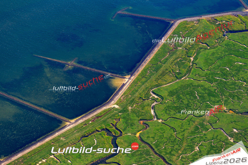Die Luftbildaufnahme Priel - Langness wurde 2018 mittels Flugzeug (keine Drohne) erstellt. Perfekte Schärfe und Druck- Auflösung- Garantiert!