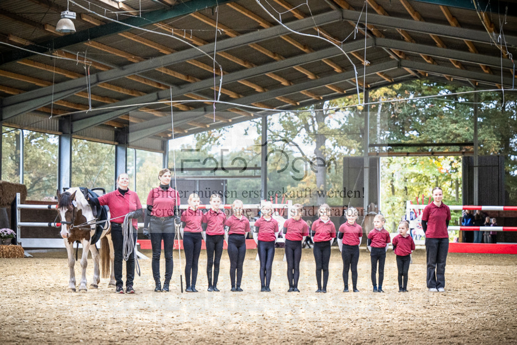DOS_0339 | Entdecke hochwertige Reitturnierfotos von Foto Oger. Professionell, emotional und authentisch – jetzt Lieblingsmomente im Shop bestellen.Deutschlandweite Turnierfotografie. - Realisiert mit Pictrs.com