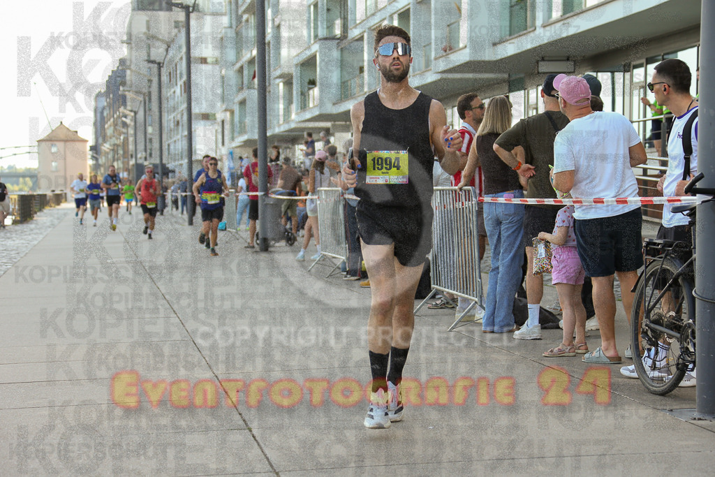 250920_1446_EX1_7454 | Sportfotografie im Rhein-Sieg Kreis, Köln, Bonn, NRW, Rheinland Pfalz, Hessen, etc. Unser Tätigkeitsfeld umfasst den Laufsport vom Volkslauf über den Marathon, Duathlon, Triathon bis zum Ultralauf wie Kölnpfad Ultra oder Schindertrail.