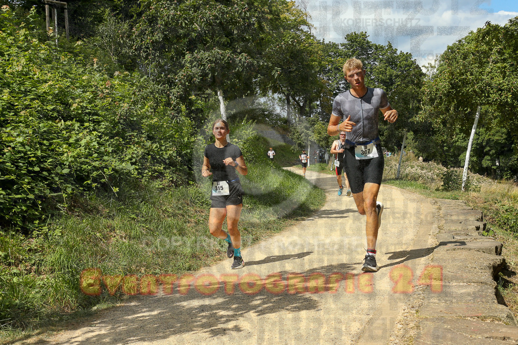 250824_1338_EX1_3075 | Sportfotografie im Rhein-Sieg Kreis, Köln, Bonn, NRW, Rheinland Pfalz, Hessen, etc. Unser Tätigkeitsfeld umfasst den Laufsport vom Volkslauf über den Marathon, Duathlon, Triathon bis zum Ultralauf wie Kölnpfad Ultra oder Schindertrail.