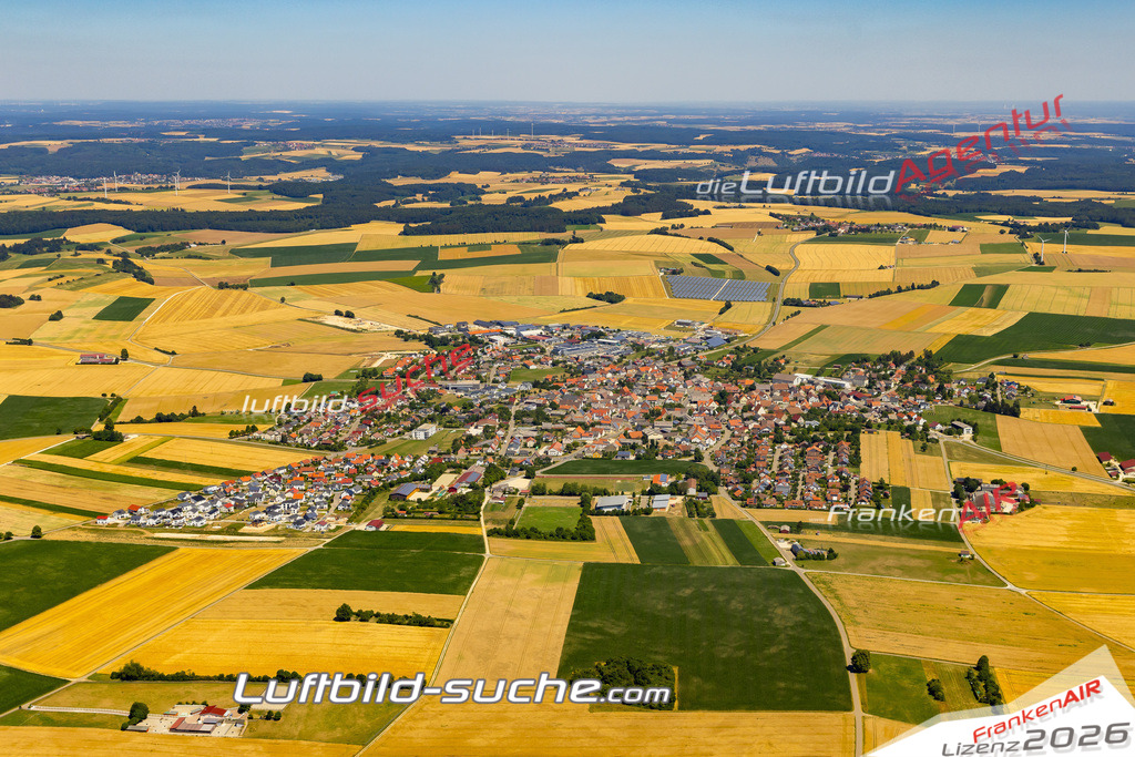 Aktuelles Luftbild von  Nellingen - Die Luftaufnahme wurde 2022 mittels UL-Flugzeug erstellt ( keine Drohne ) - hochauflösende Kamera-Systeme von  Canon -Beste Qualität - Für grossformatige Ausdrucke geeignet. Die Geschenkidee !