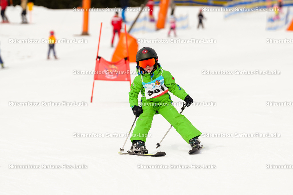 SRF_02.01.2026_0610 | Skirennfotos,Serfaus,Fiss,Ladis,Kinderskirennen,Winter,Tirol,Oberland,skirace,SFL,feelfree,weil wir's genießen,ski,Ski,skifahren,Sonnenplateau, - Realisiert mit Pictrs.com